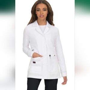 🎀 Koi Betsey Johnson White 🥼 Lab Coat For A Stylish Medical Pro. 🏷️NWT